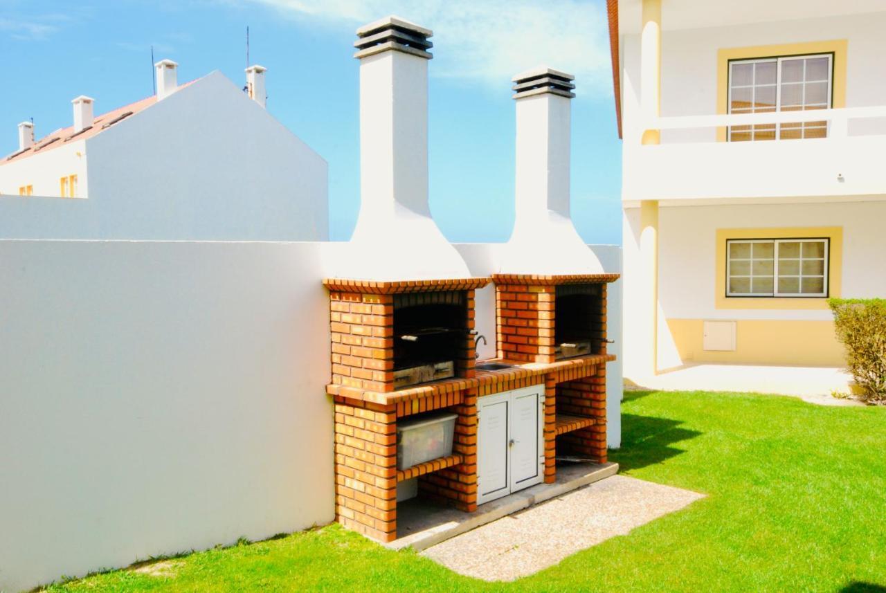 Casa Pedro - Baleal Beach, Balcony, Pool Bagian luar foto