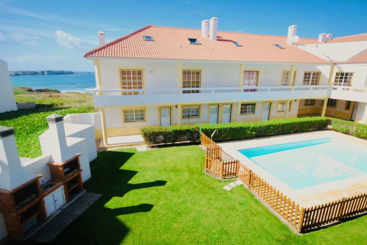 Casa Pedro - Baleal Beach, Balcony, Pool Bagian luar foto